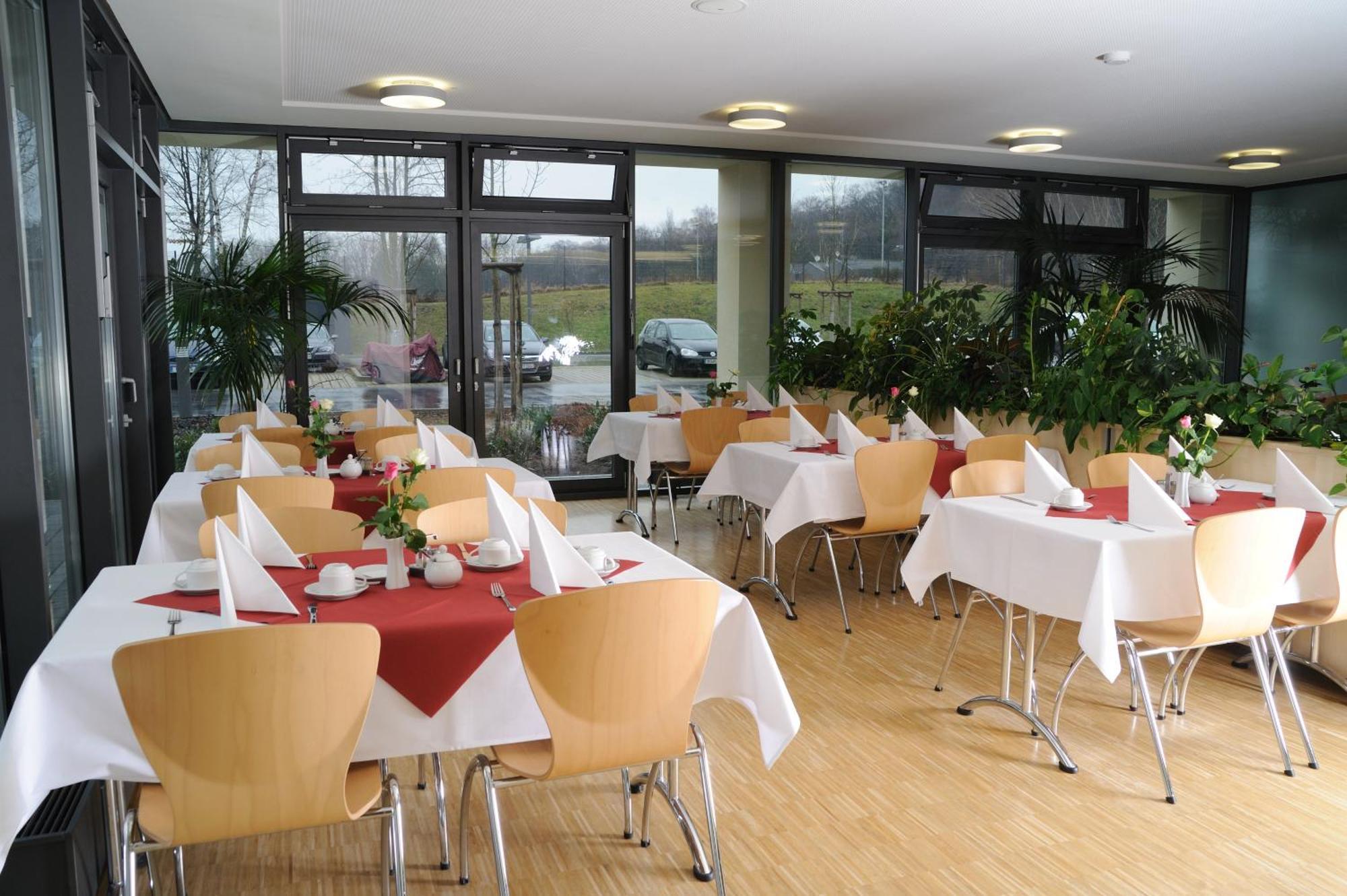 Sporthotel Borussia Düsseldorf Exterior foto